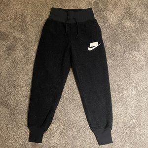 Nike Sportswear NSW Sherpa Joggers